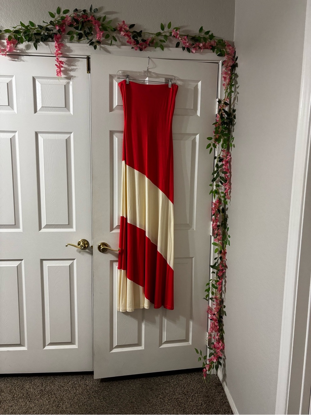 VENUS Red and Cream Colorblock Maxi Skirt